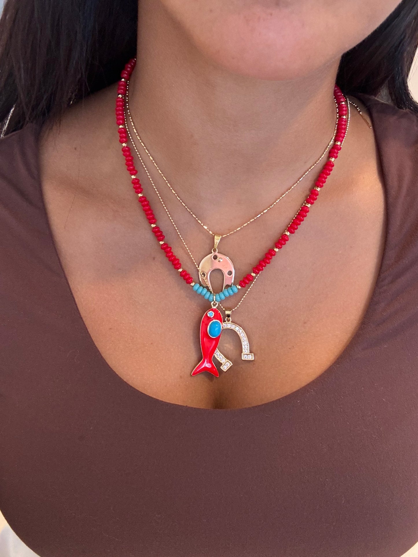 Red kap fish necklace