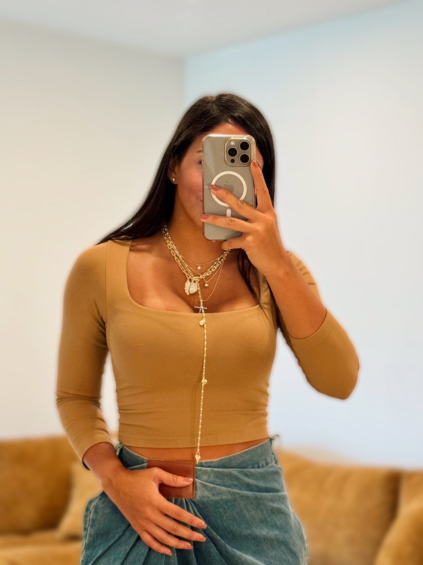 Crop essential nude shirt