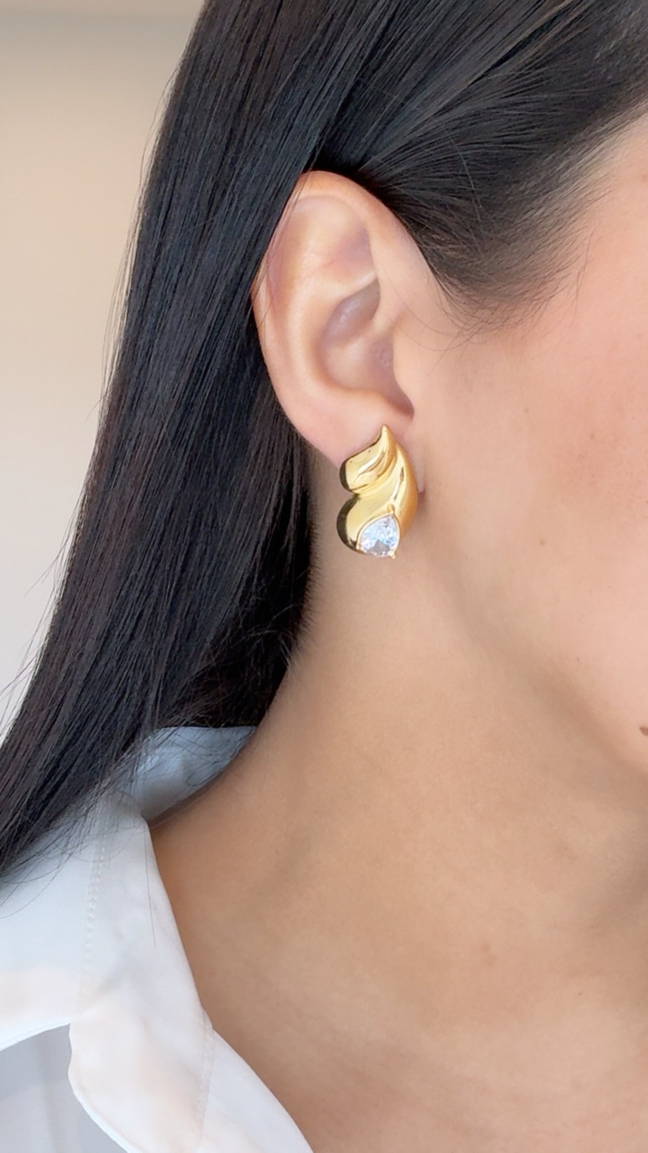 Tear drop crystal earrings