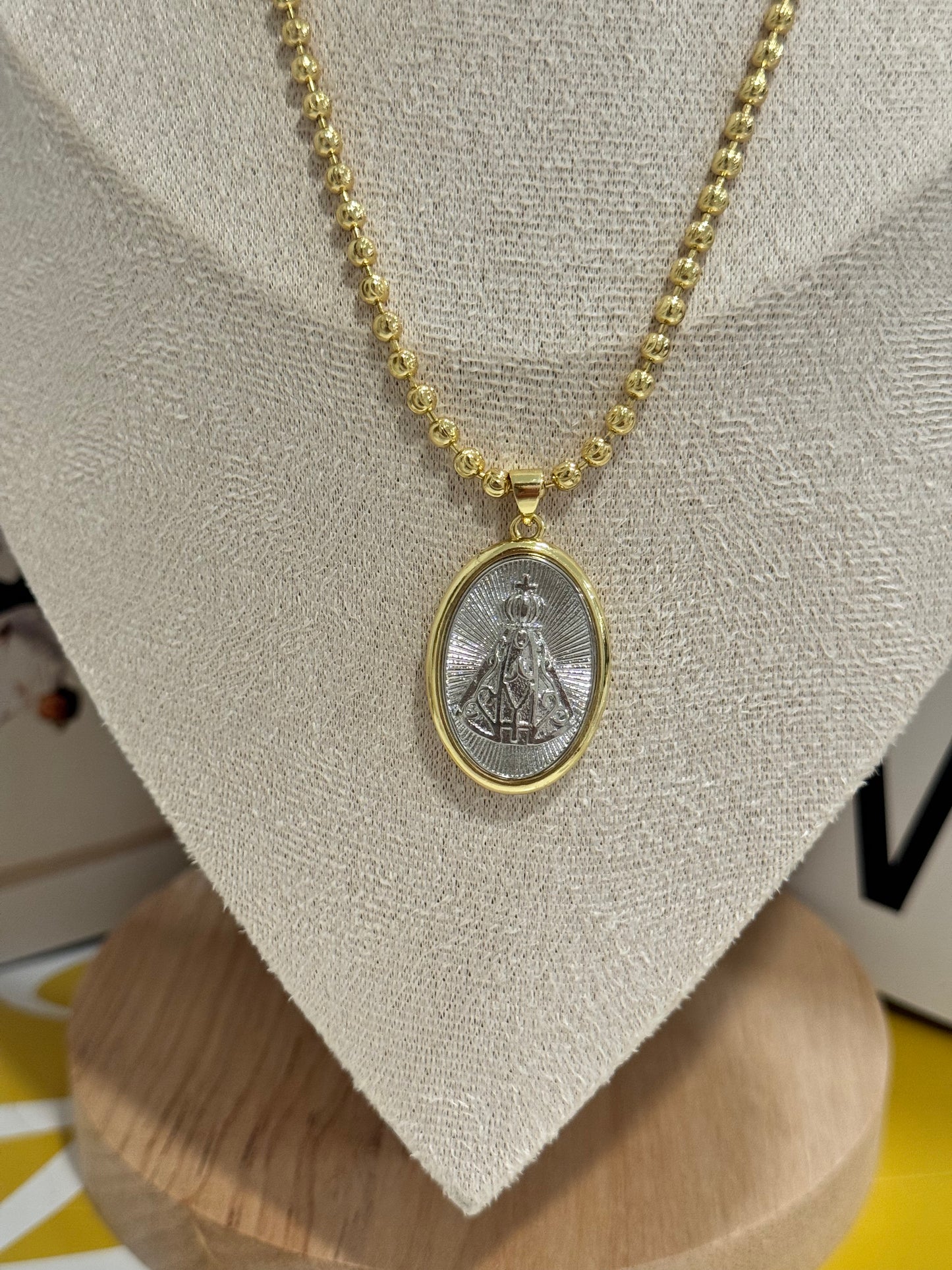 Virgen long necklace