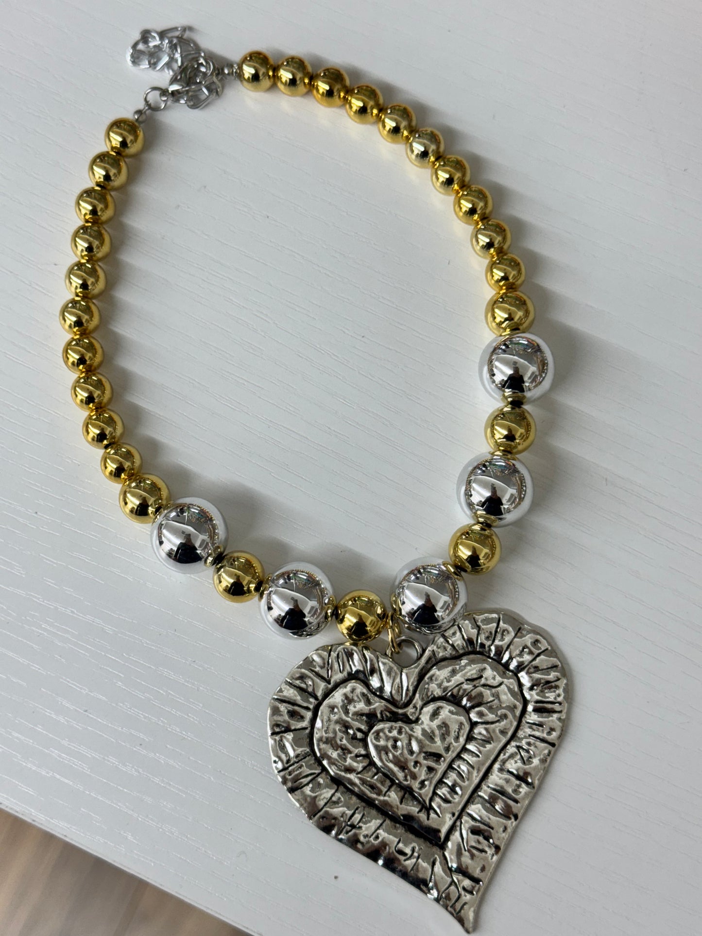 Final sale. Necklace