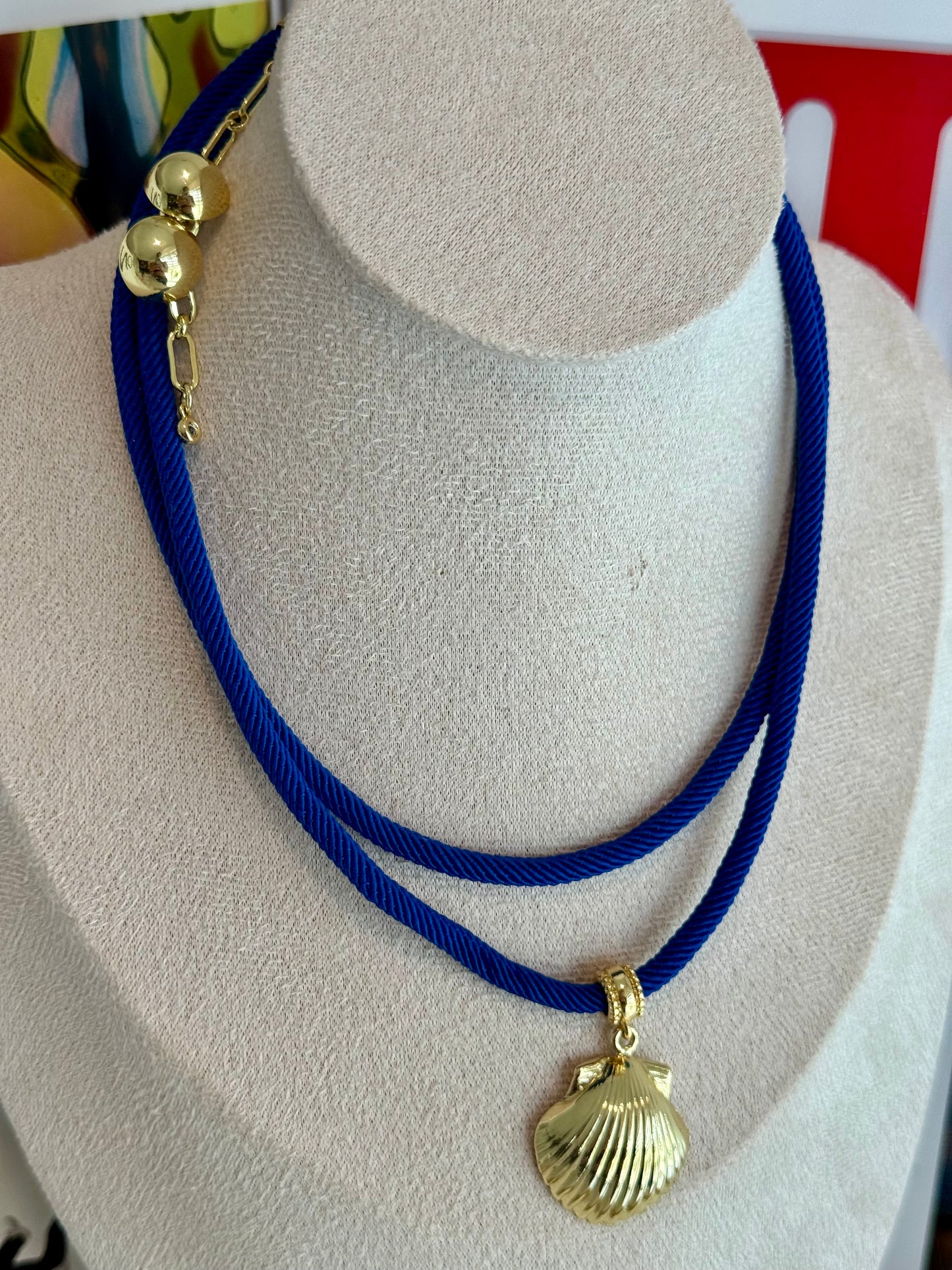 Summer here necklace (earrings included)