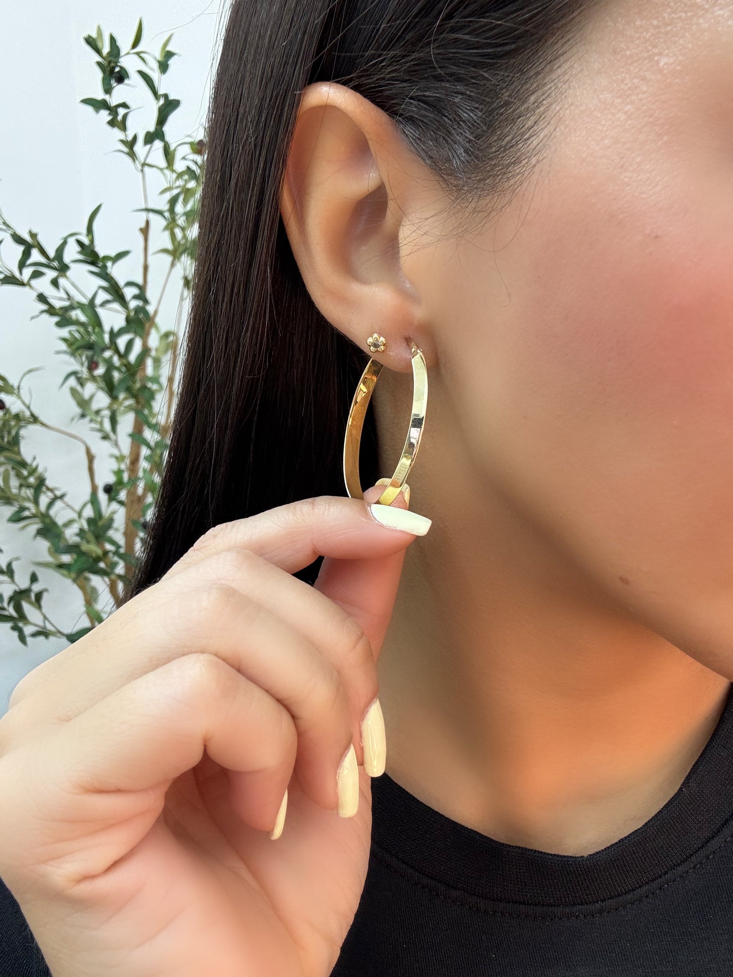 14k gold oval hoops