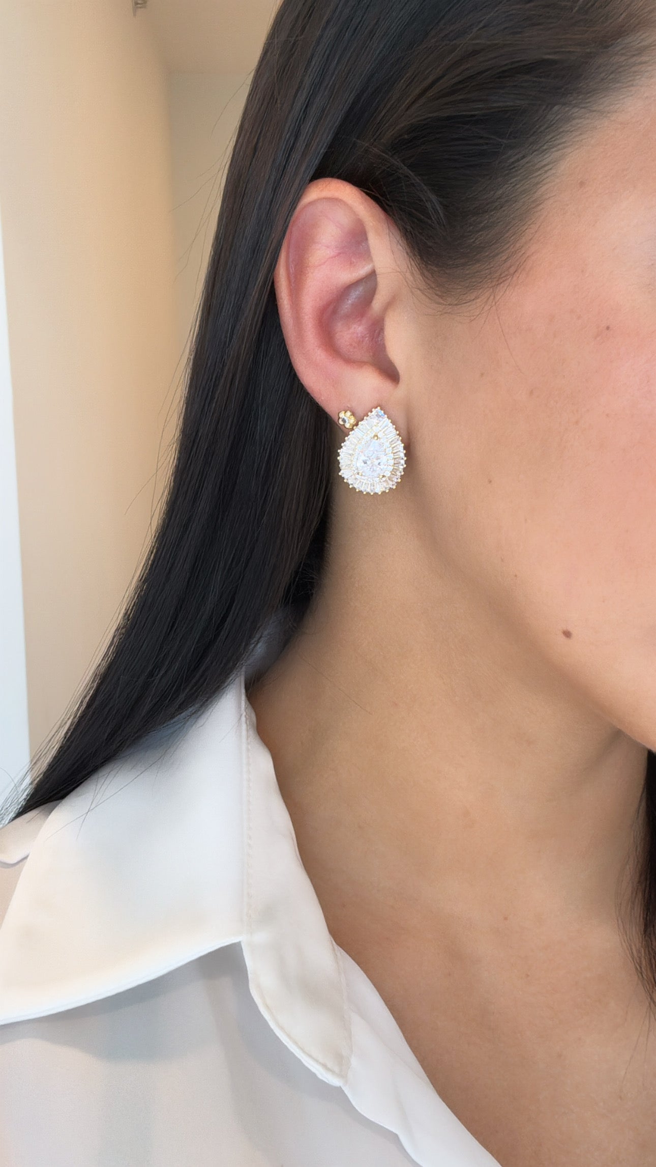 Teardrop crystal stud earrings