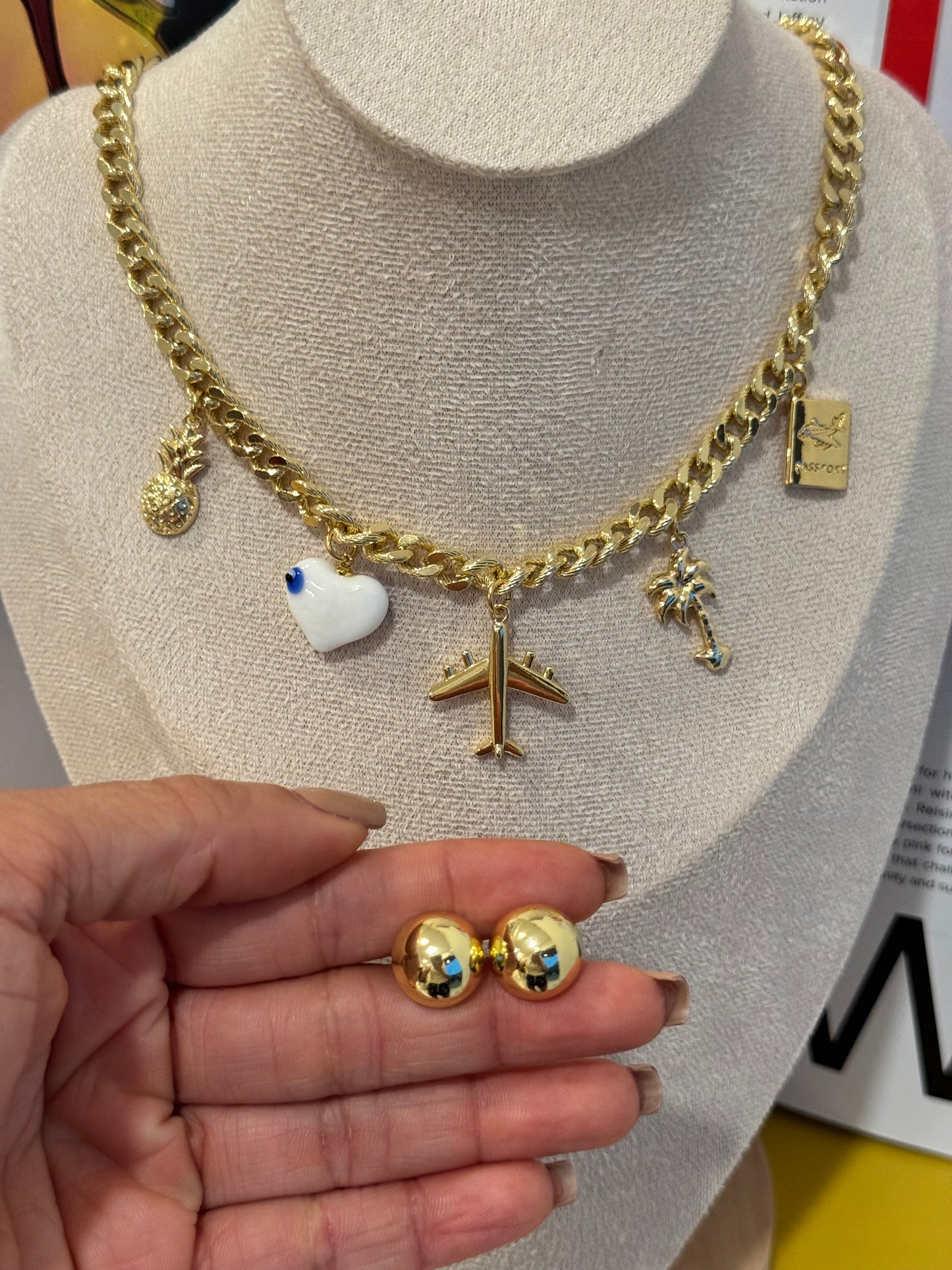 Golden trip necklace + earrings GIFT