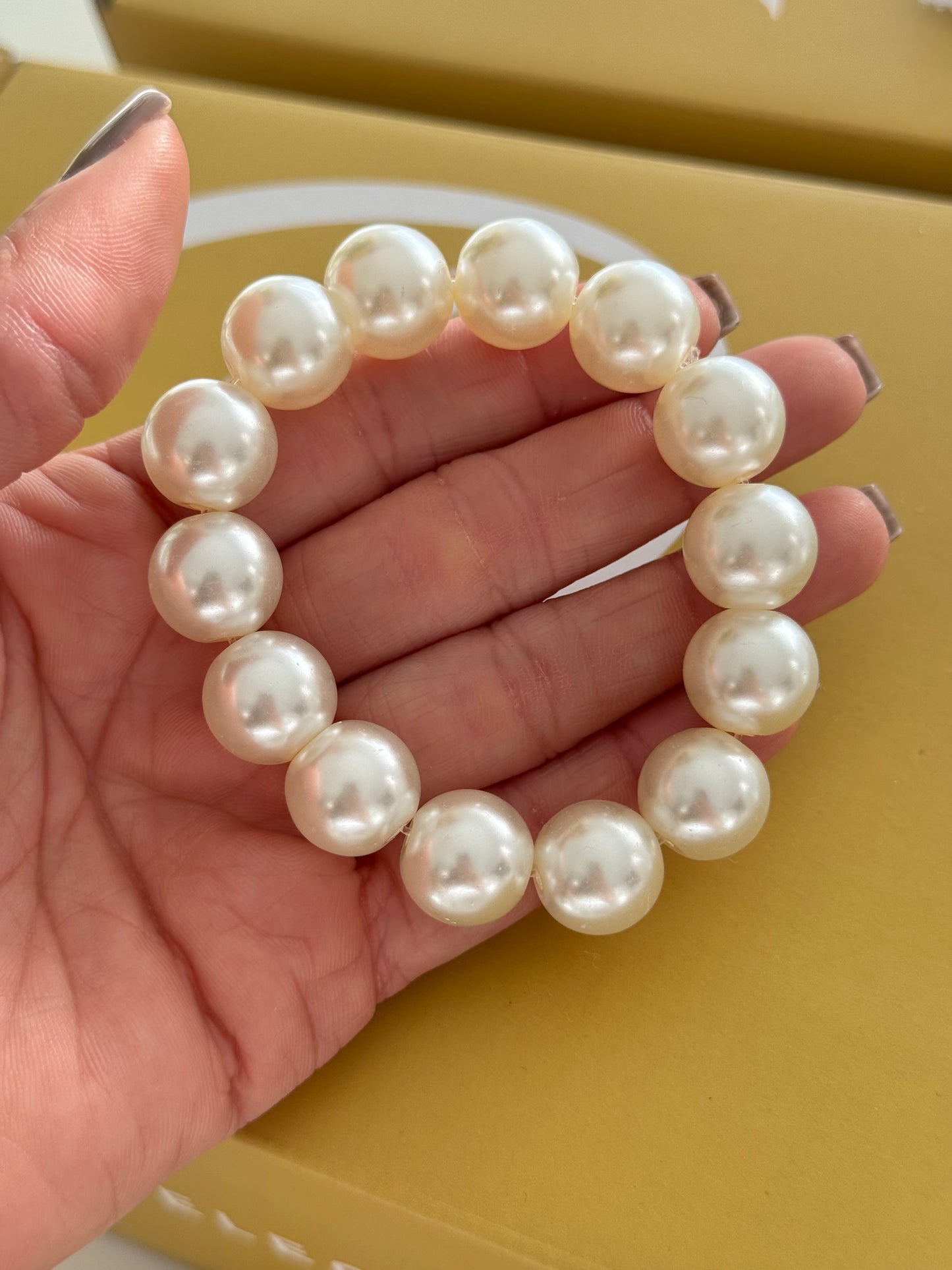 Full pearl bracelet