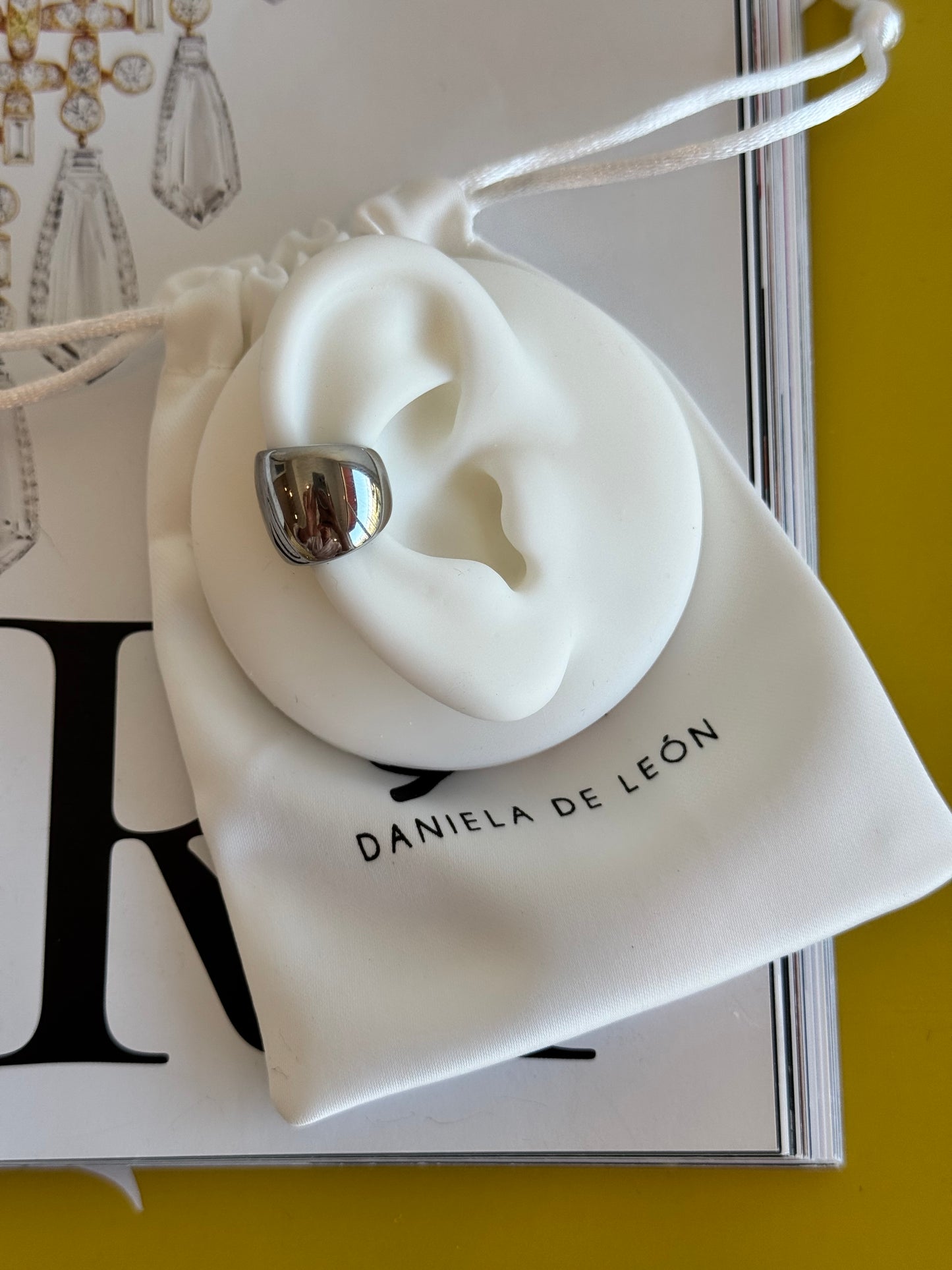 Trend ear cuff