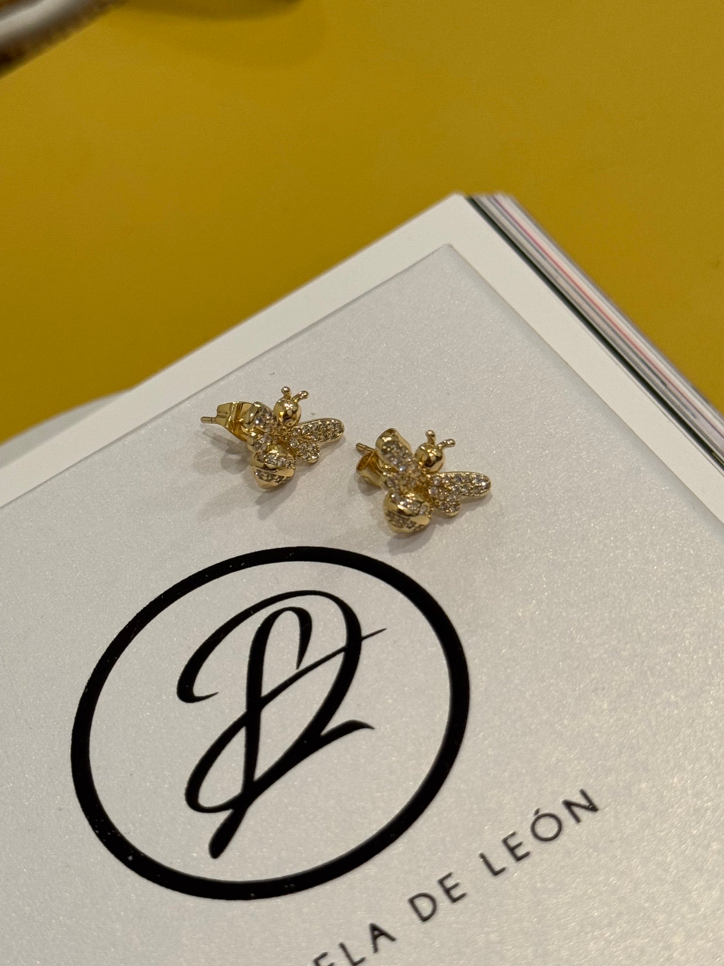 Mini powerful bumblebee earrings