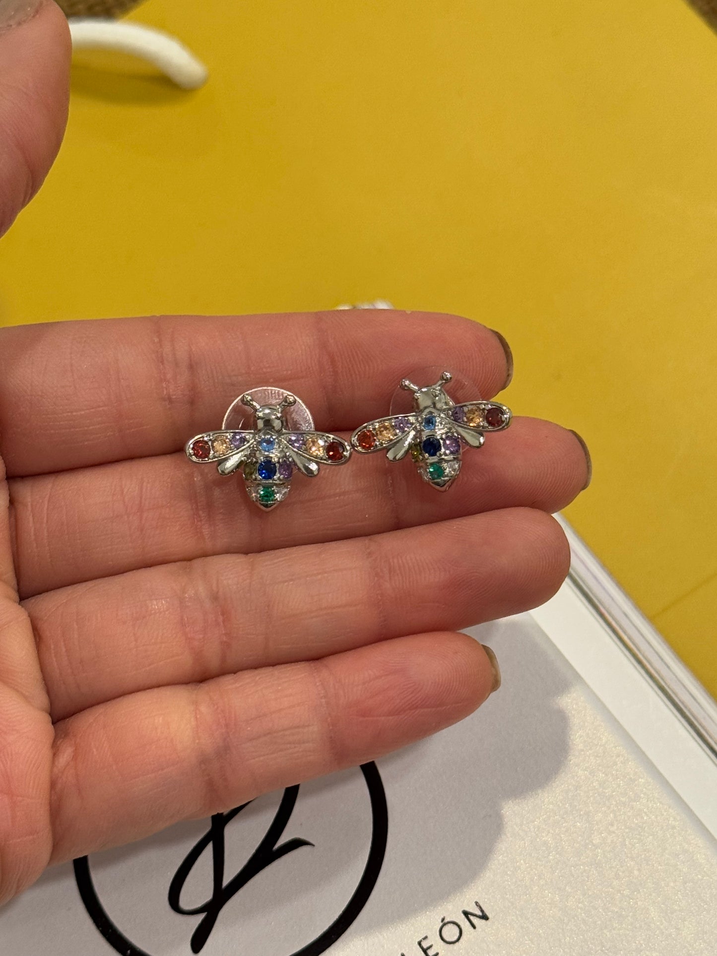 Mini powerful bumblebee earrings