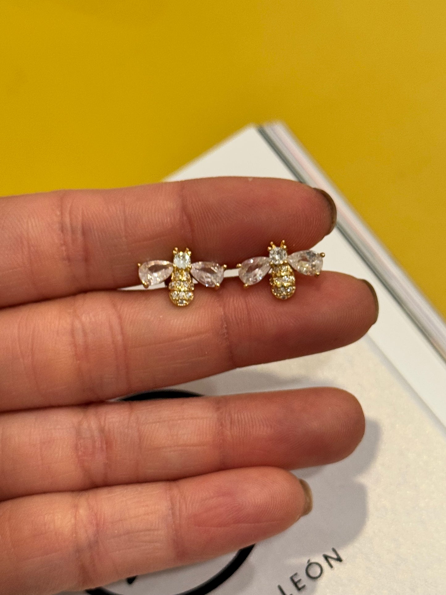 Mini powerful bumblebee earrings
