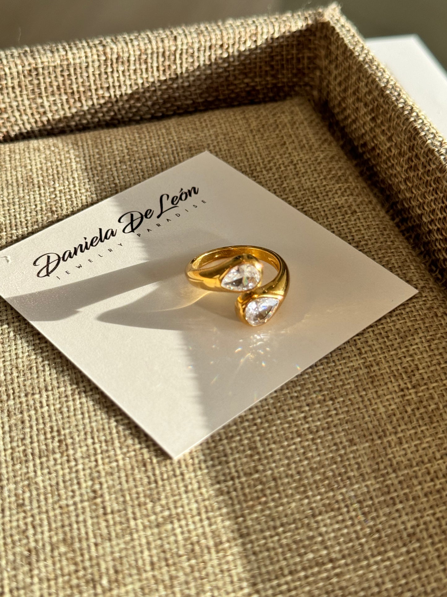 Teardrop open ring