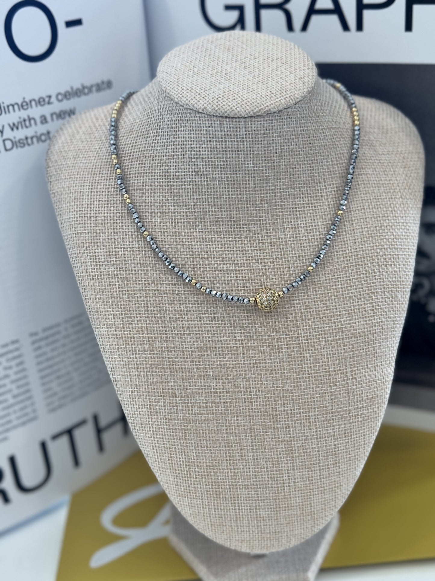 Punto de luz Choker necklace