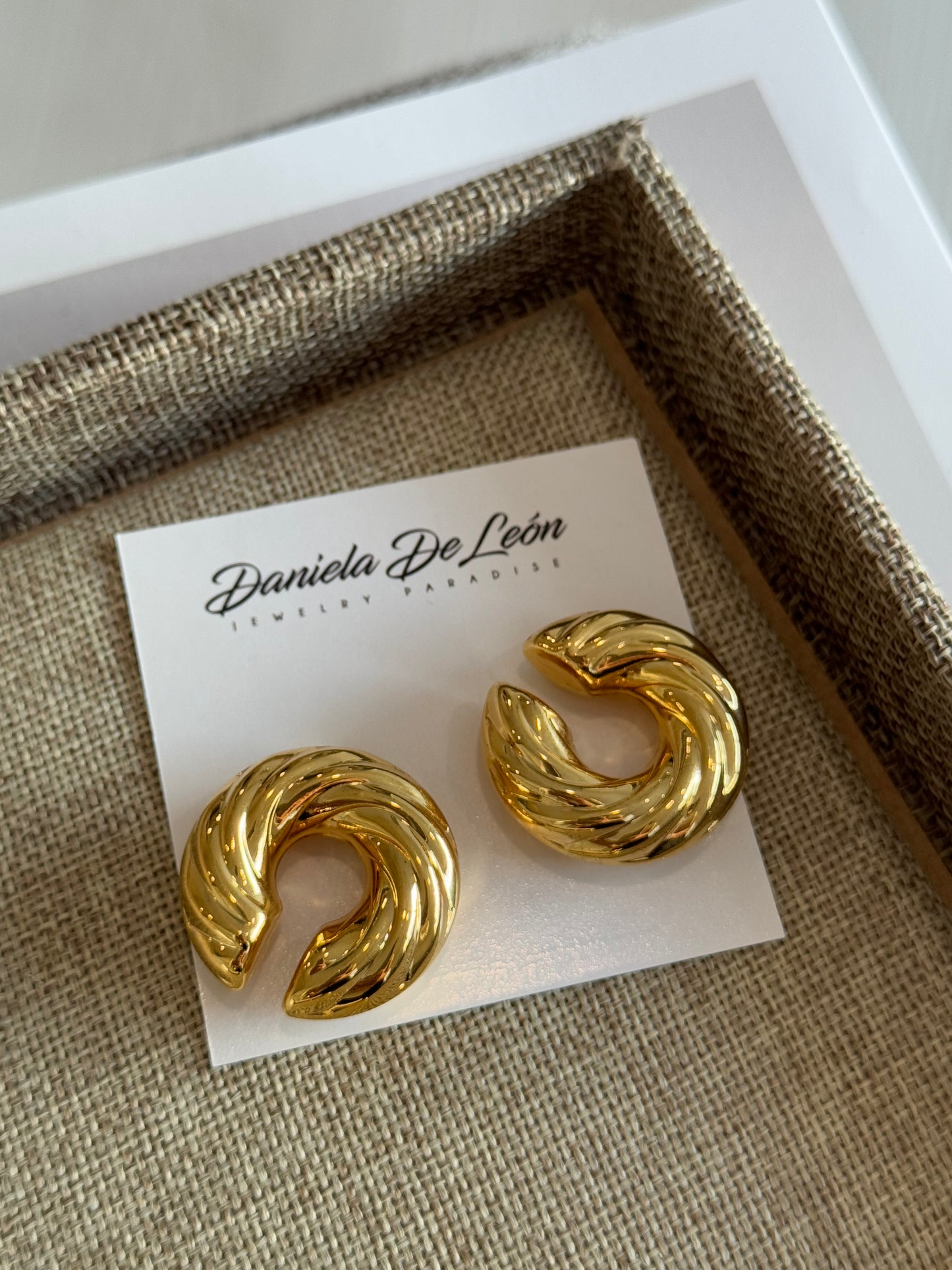 Soft Pretzel Ear cuff