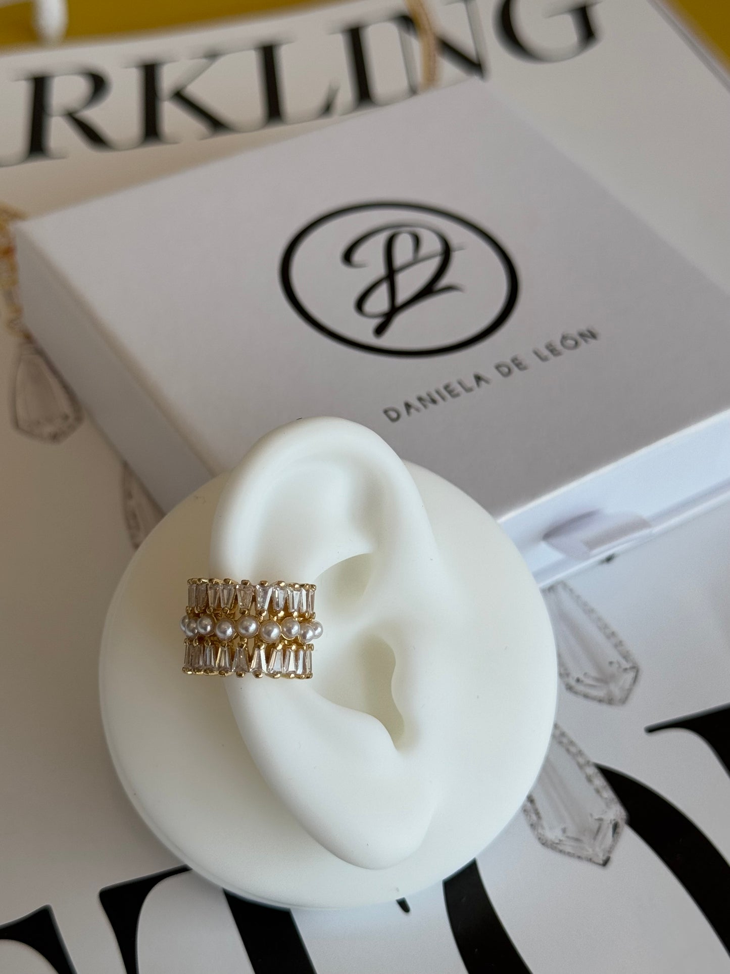 Cute pearl ear cuff