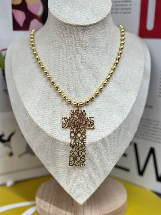 Nada te turbe necklace