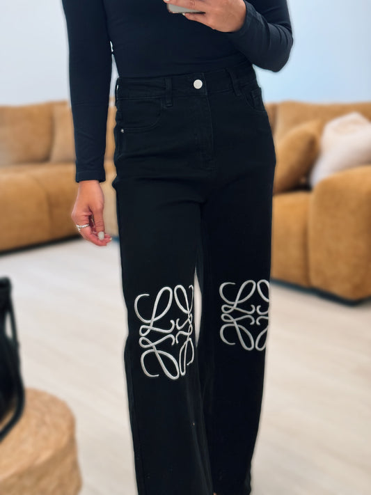 Black stretchy jean
