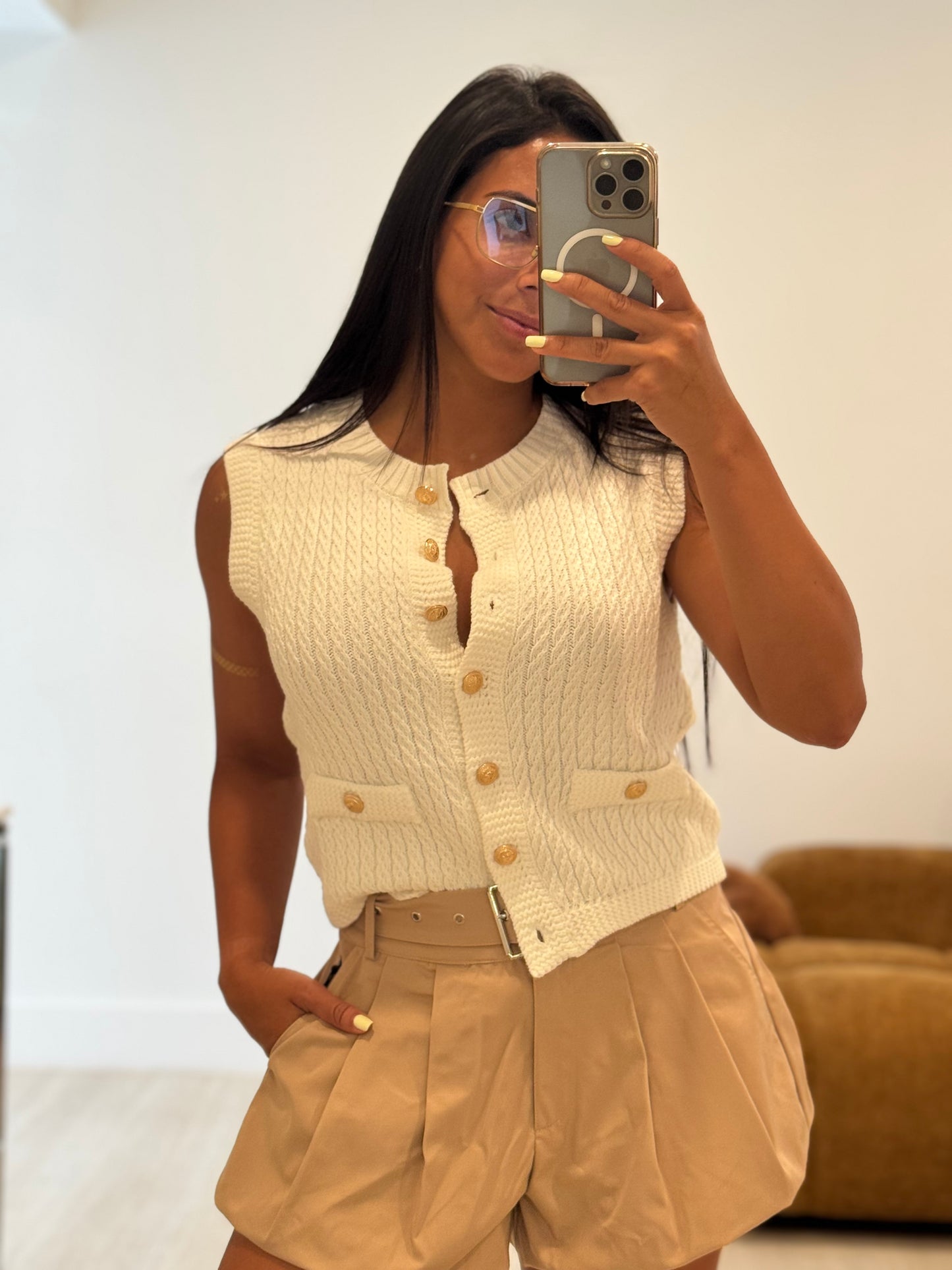 Beige Bubble short with removable belt