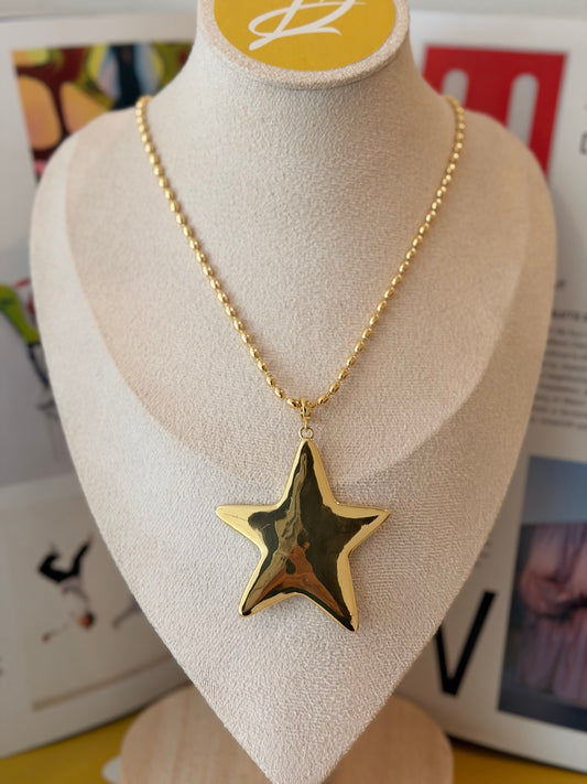 Full star necklace