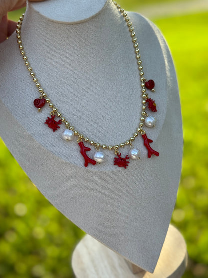 Mini crab necklace