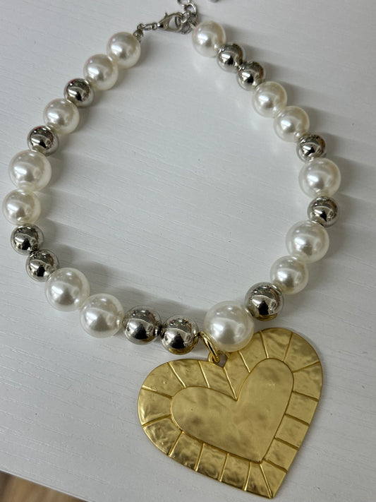 Final sale. Heart necklace