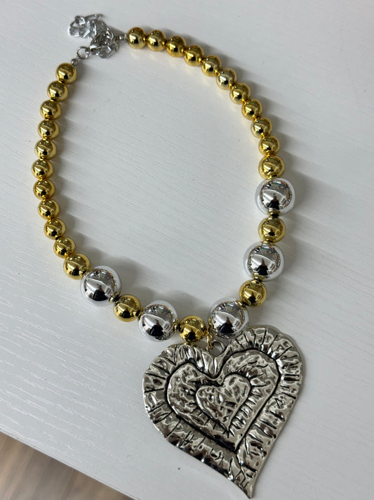 Final sale. Necklace