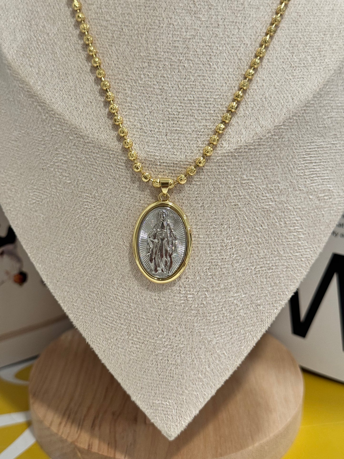 Milagrosa long necklace
