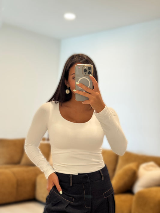 Essential white long sleeve