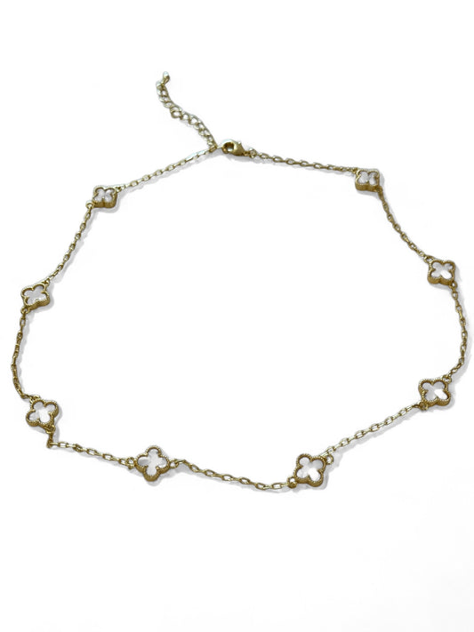 Trebol necklace