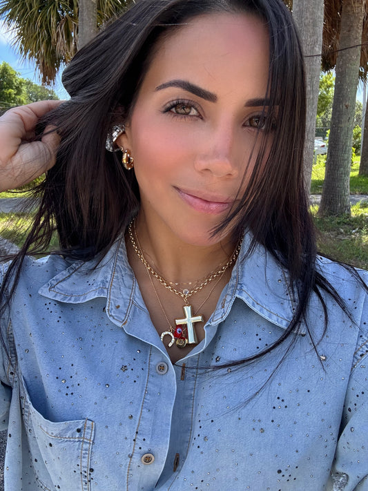 Cross plain necklace