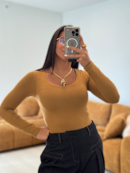 Essential chic long sleeve shirt