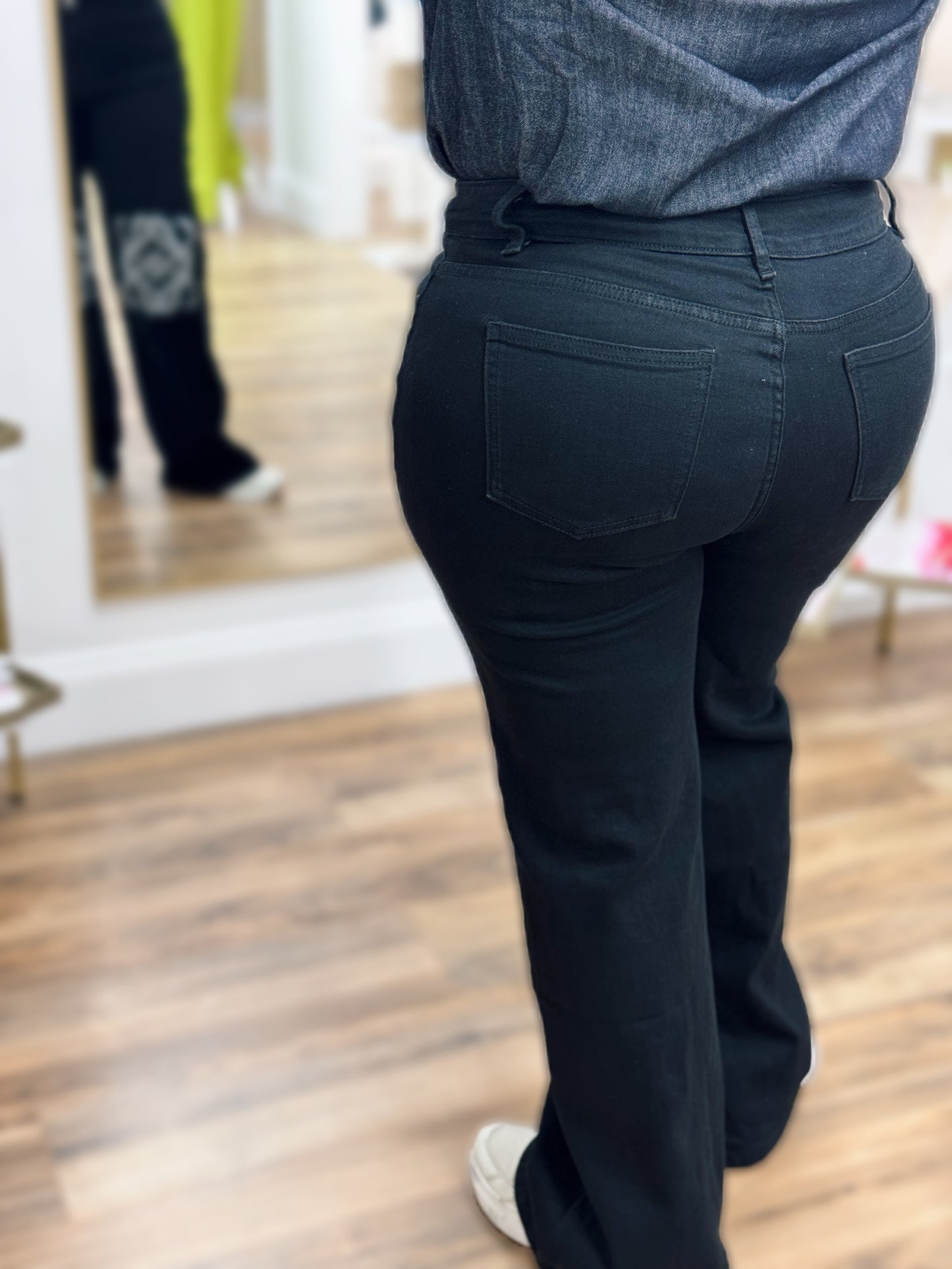 Black stretchy jean Plus