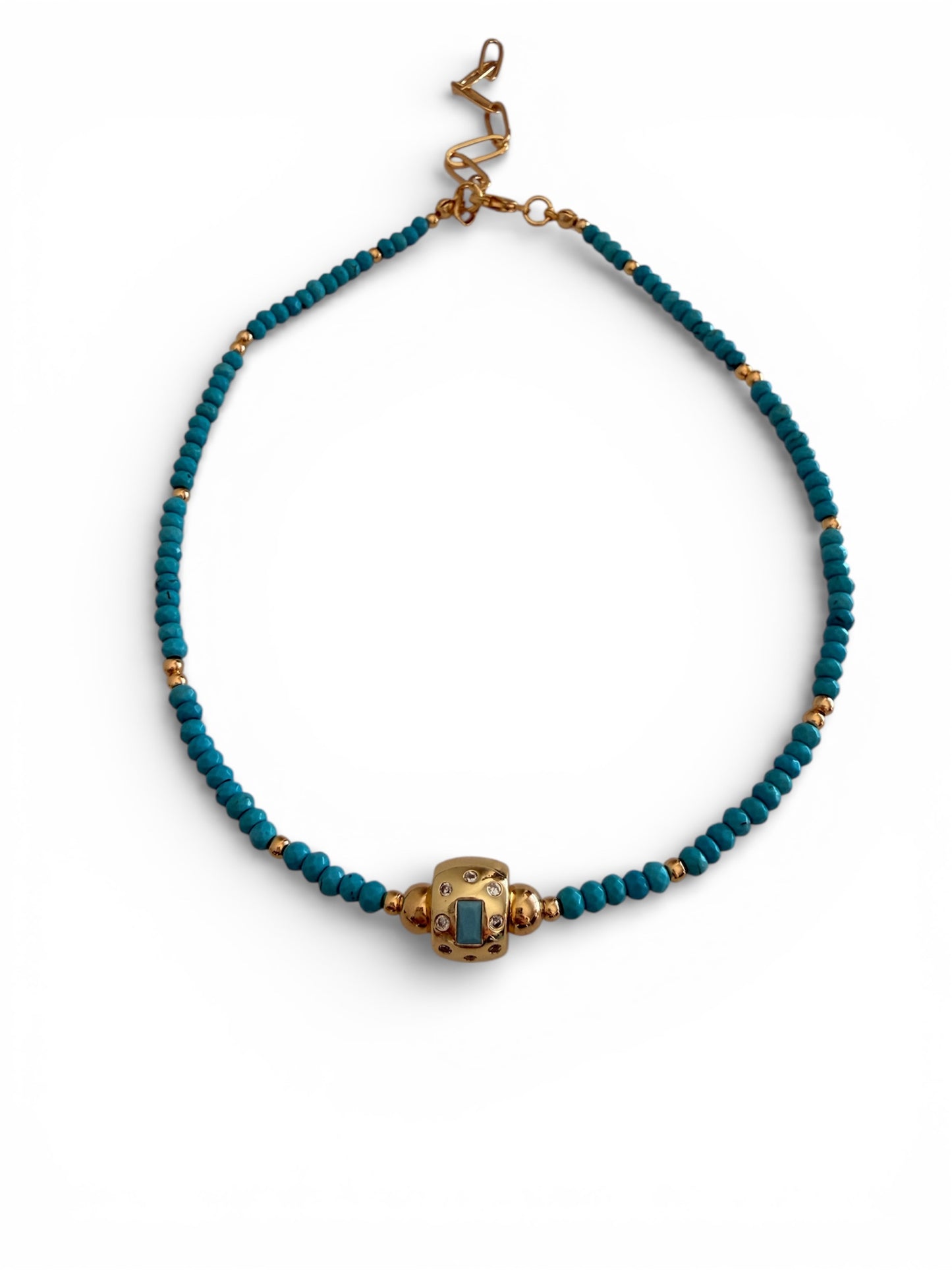 Bequevé choker
