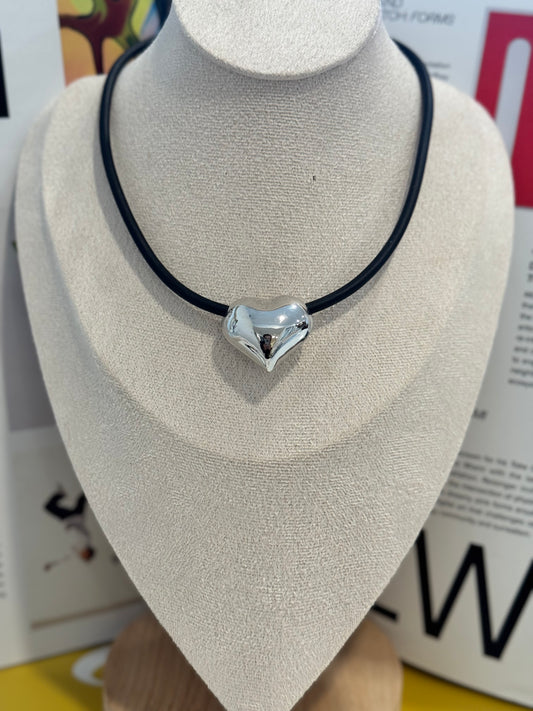 Heart silver choker