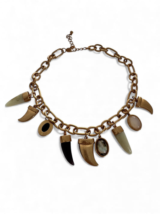 Rock’s star necklace