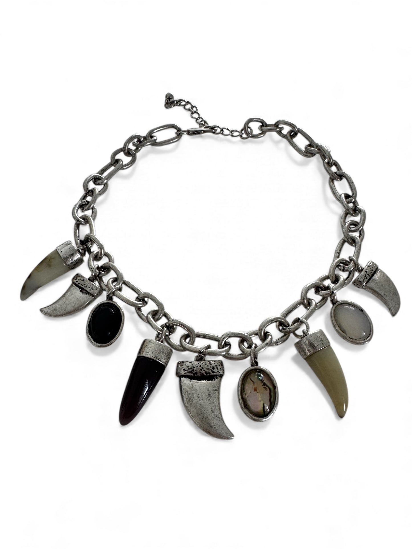 Rock’s star silver necklace