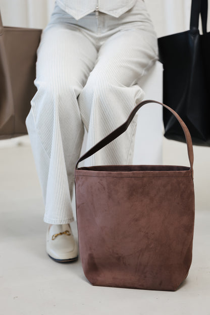Elia tote bag