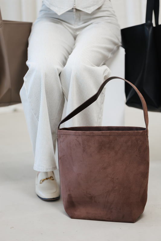 Elia tote bag