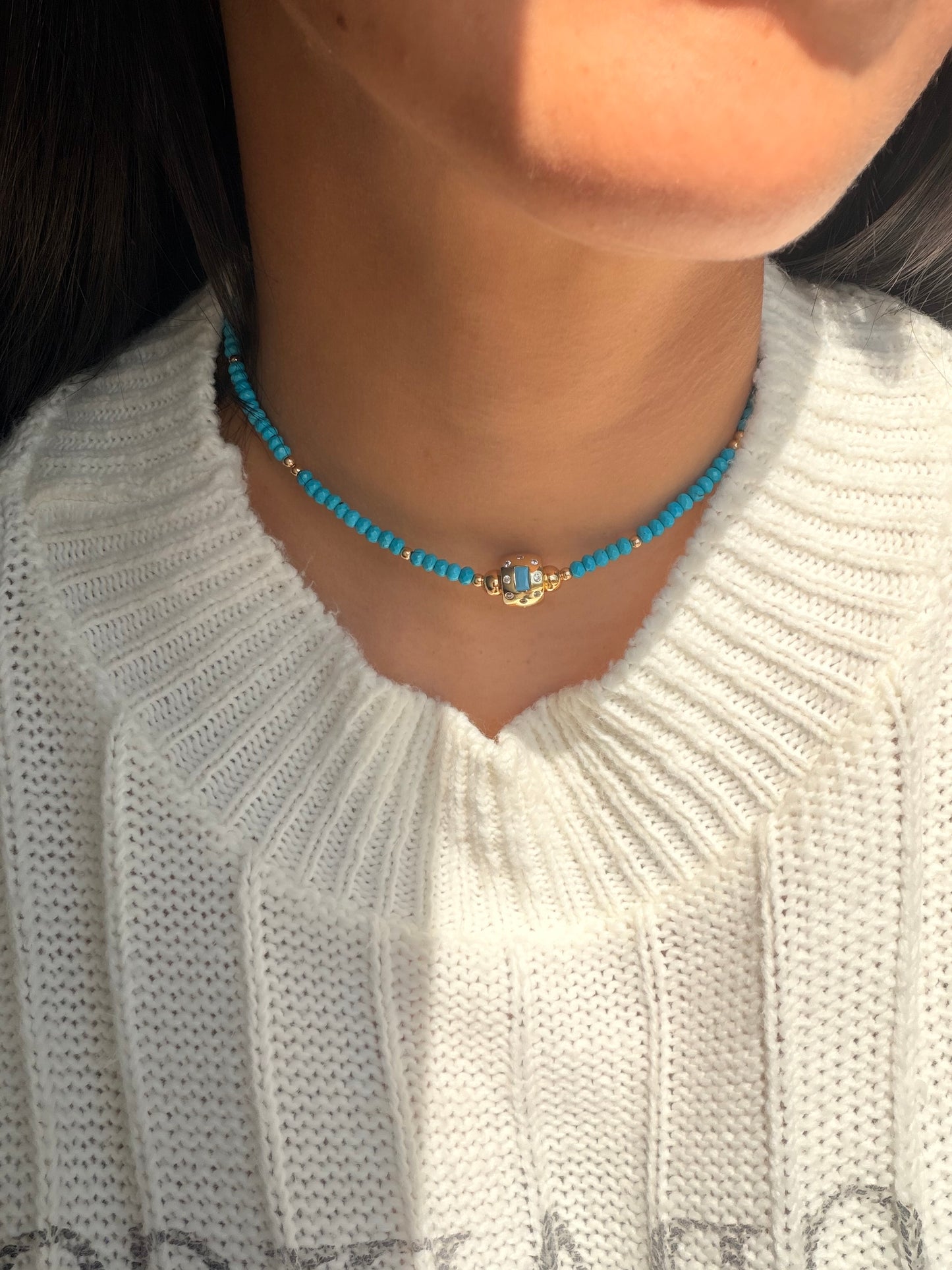 Bequevé choker