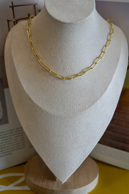 Essential paper clip necklace