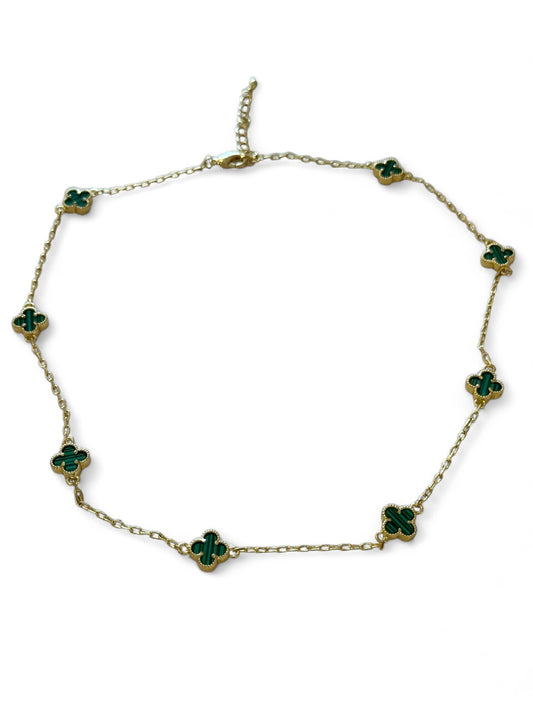 Trebol emerald necklace