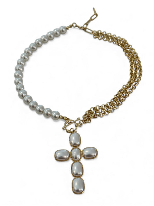 Maxi cross pearl necklace