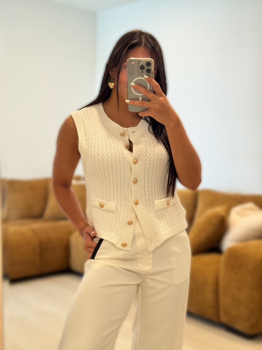 Chic ivory sweater