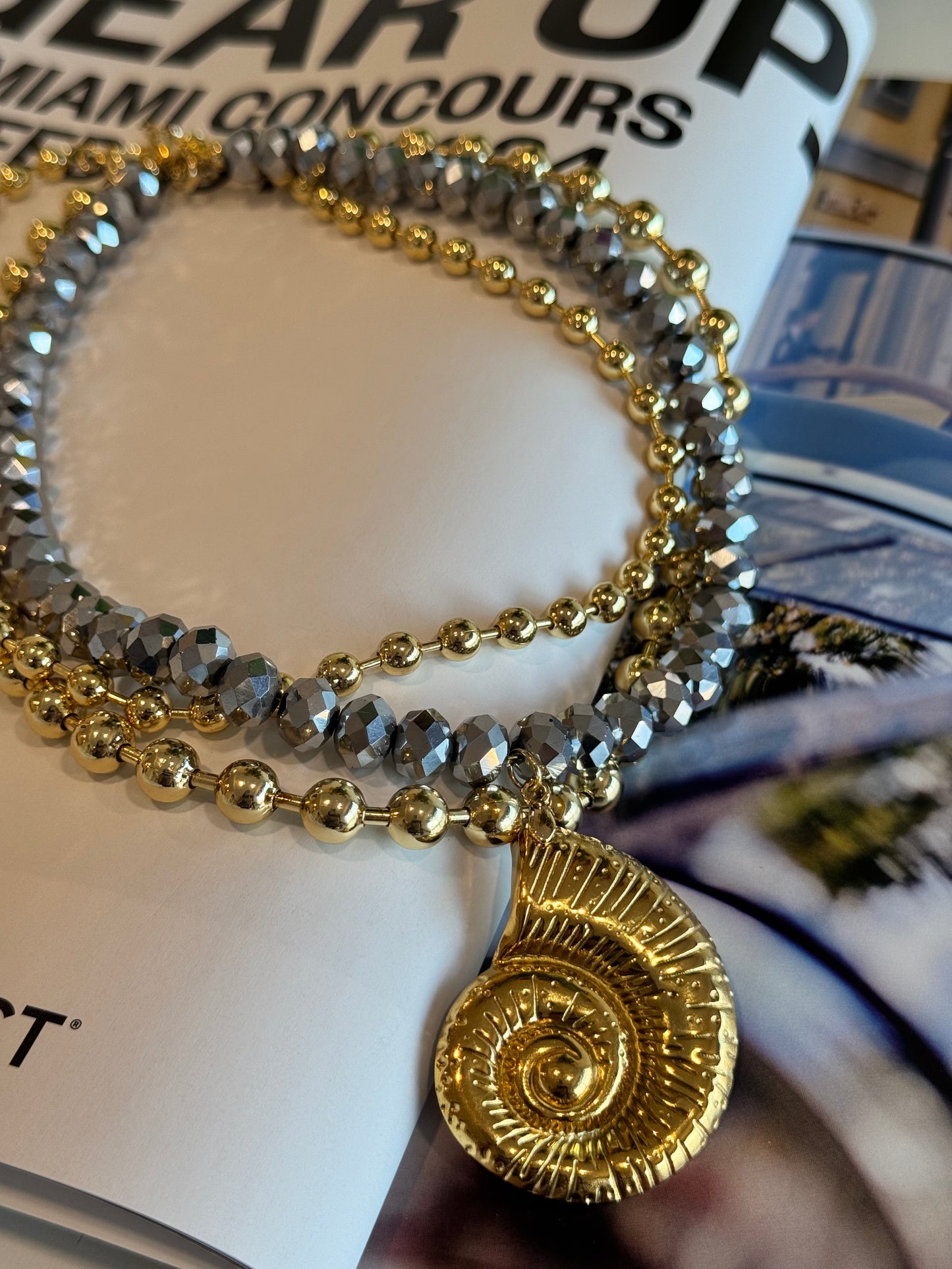 Essential necklace
