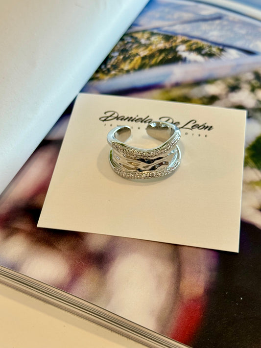 Silver zircoin ring