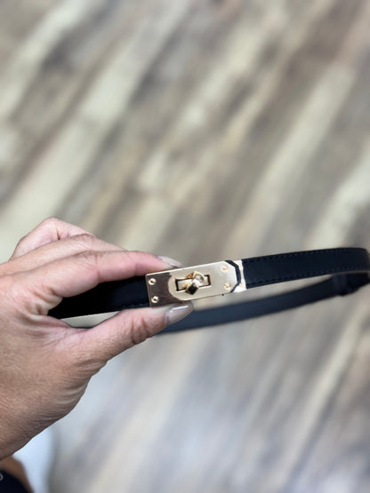 Tiny trendy belt