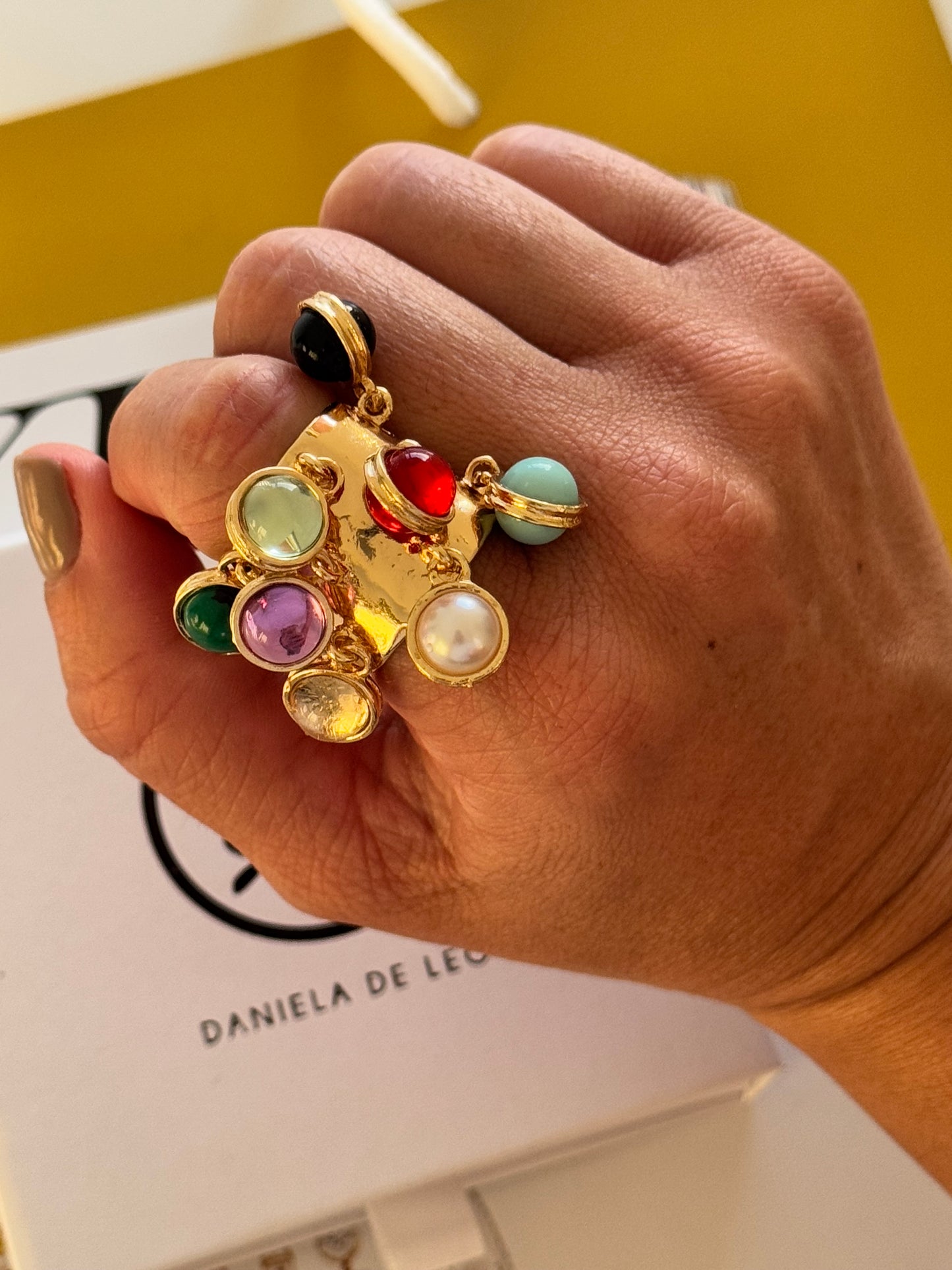 Destressing adjustable ring