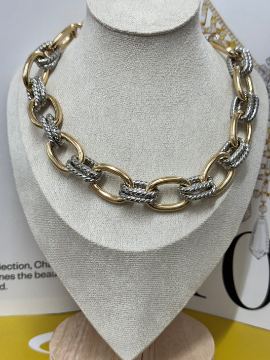 Two tone necklace
