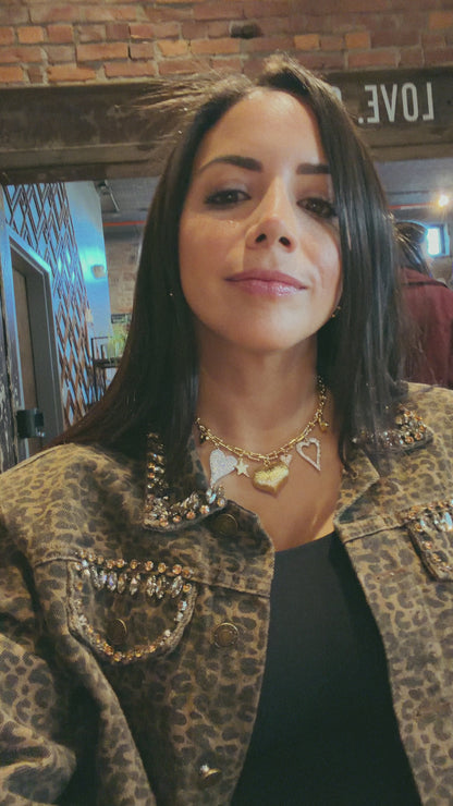 Love is in the air charming choker